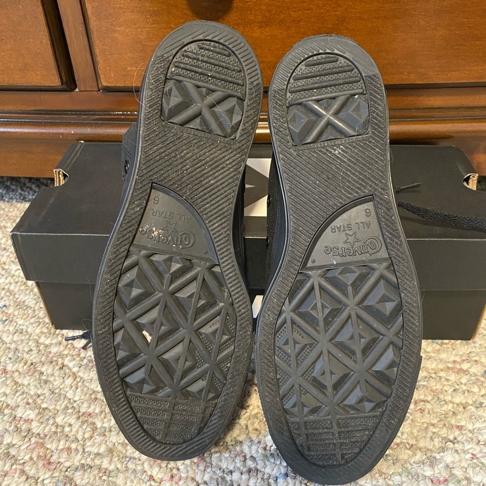 Converse Chuck Taylor High Tops - Picture 5 of 6